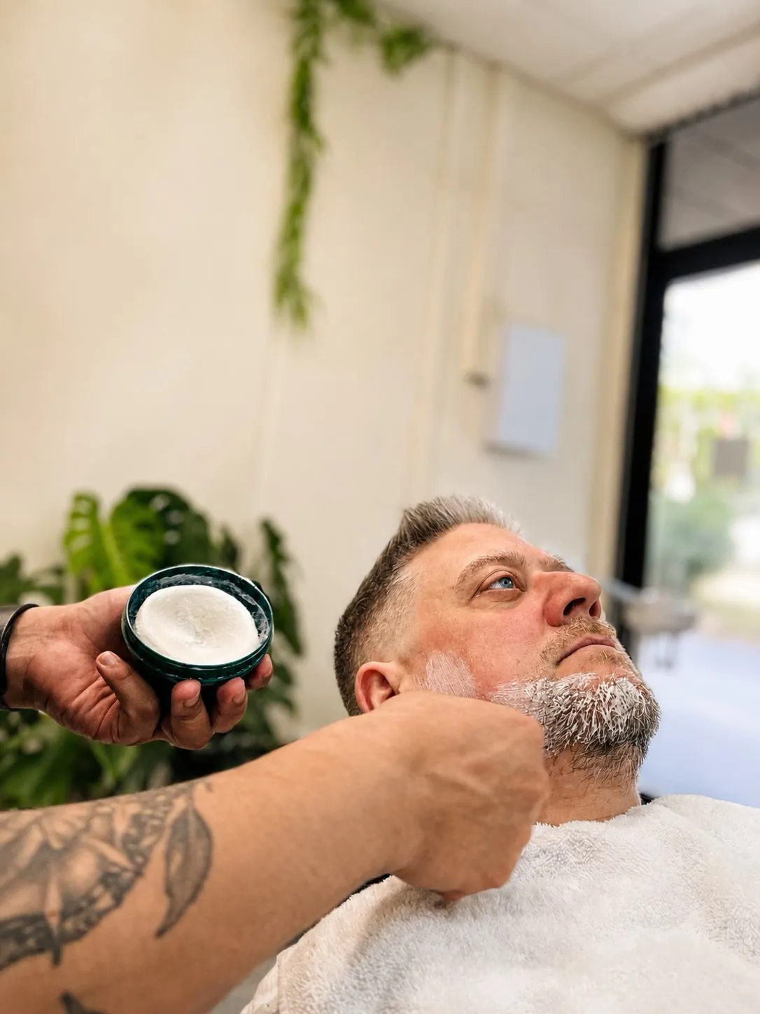 Ritual de barba con toalla caliente en GUAI XPERIENCE